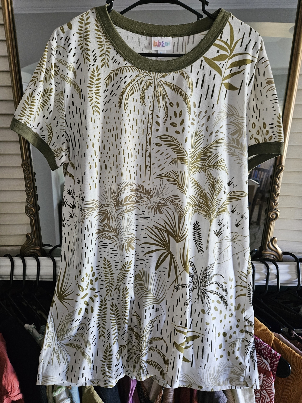LuLaRoe Tropical Palm Print Tunic Top | XL | Soft Stretch | Short Sleeve